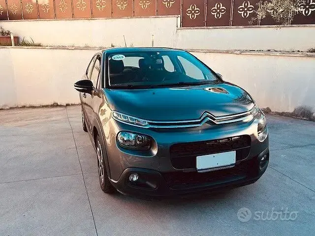 Usata Citroën C3 Shine 102 CV (75 kW) 2019 Grigio Utilitaria