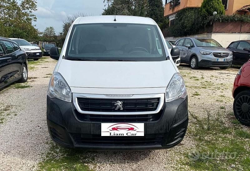 Gebraucht Peugeot Partner 75 PS (55 kW) 2017 Weiß Van / Kleinbus
