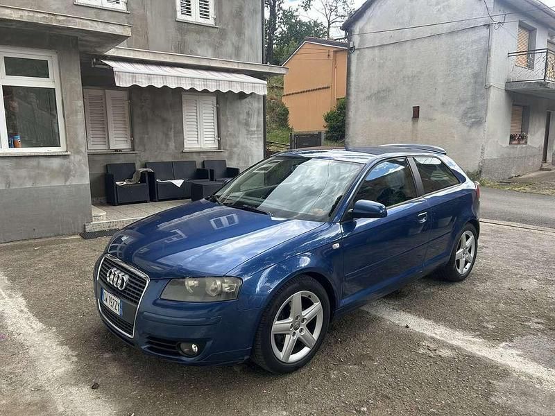 Usata 2005 Audi A3 Ambition Tre volumi | 3500 € (Buon prezzo) - Immagine 1/4