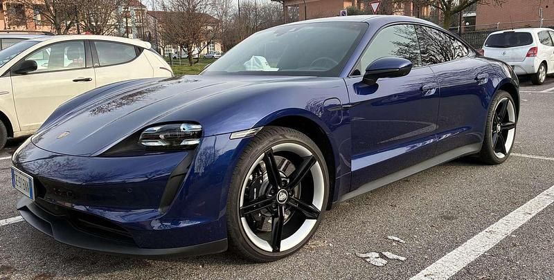 Usata Porsche Taycan 4S Performance Package 139 kW (190 CV) 2021 Berlina