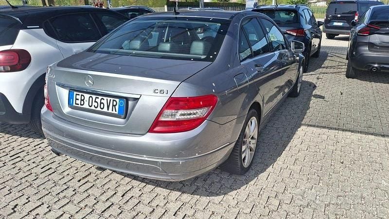 Usata Mercedes C200 Avantgarde 184 CV (135 kW) 2010 Grigio Berlina