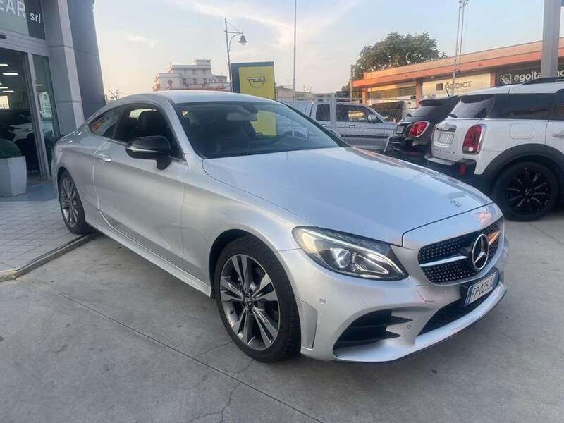 Usata Mercedes C220 Premium Plus 170 CV (125 kW) 2018 Argento Coupé