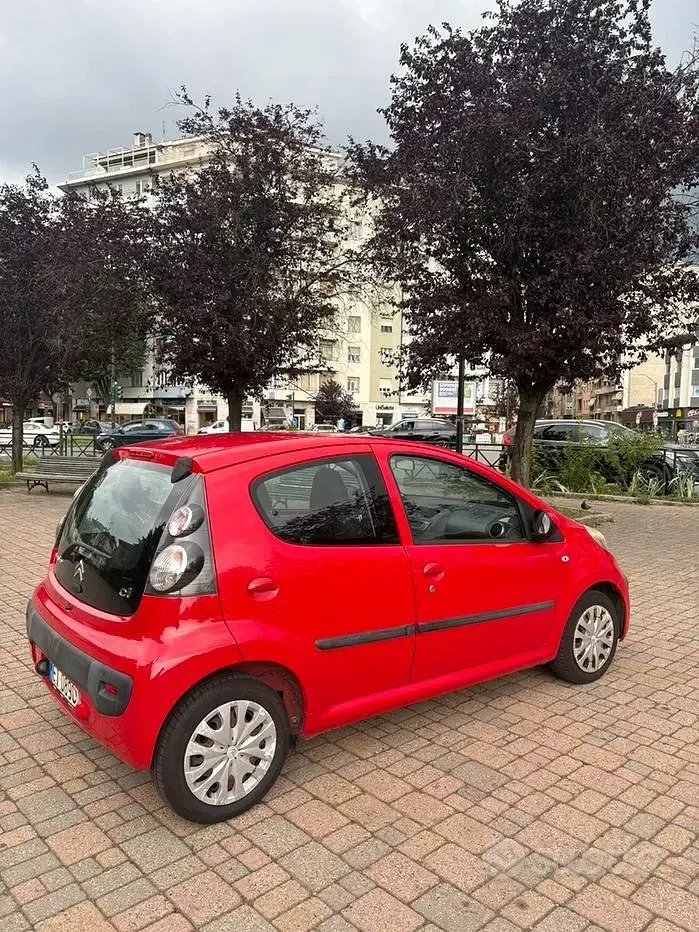 Usata Citroën C1 68 CV (50 kW) 2013 Rosso Utilitaria