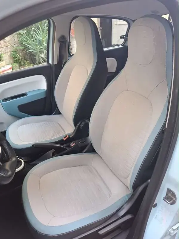 Usata Renault Twingo SE 71 CV (52 kW) 2015 Utilitaria
