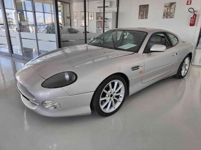 Grigio argento metallizzato Usata 2002 Aston Martin DB7 Coupé | 49.500 € - Immagine 1/4