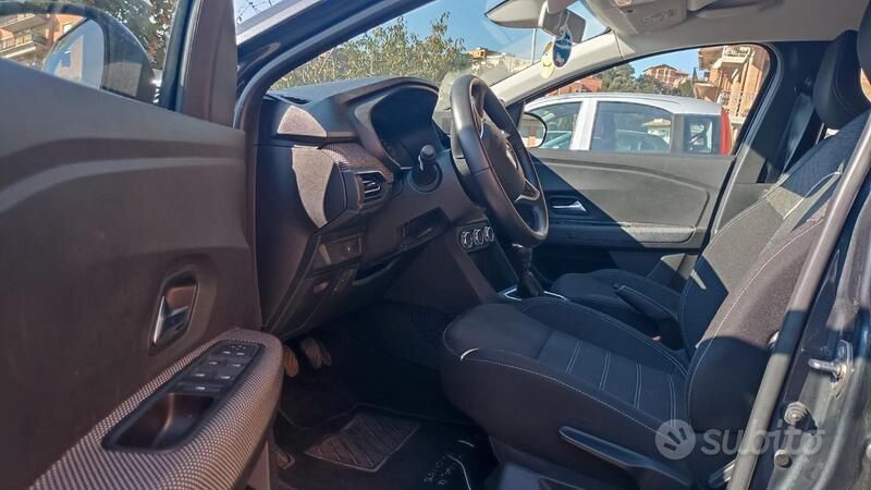 Usata Dacia Sandero 90 CV (66 kW) 2022 Grigio Utilitaria