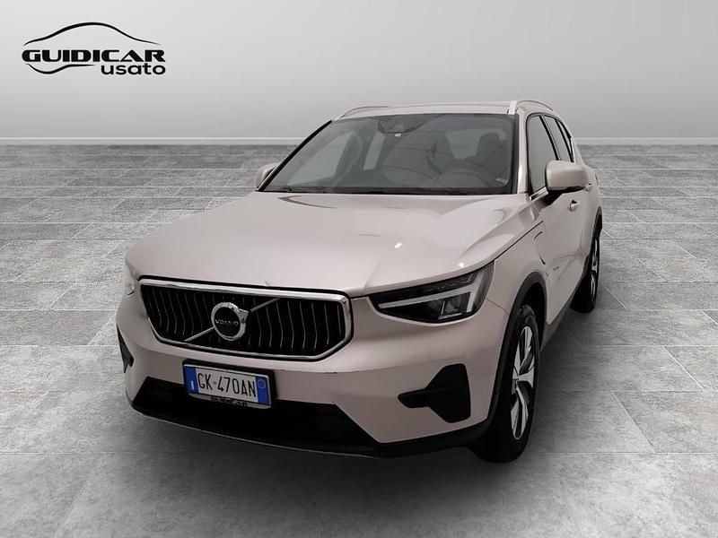Marrone Usata 2022 Volvo XC40 Core SUV | 24.900 € (Buon prezzo) - Immagine 1/4