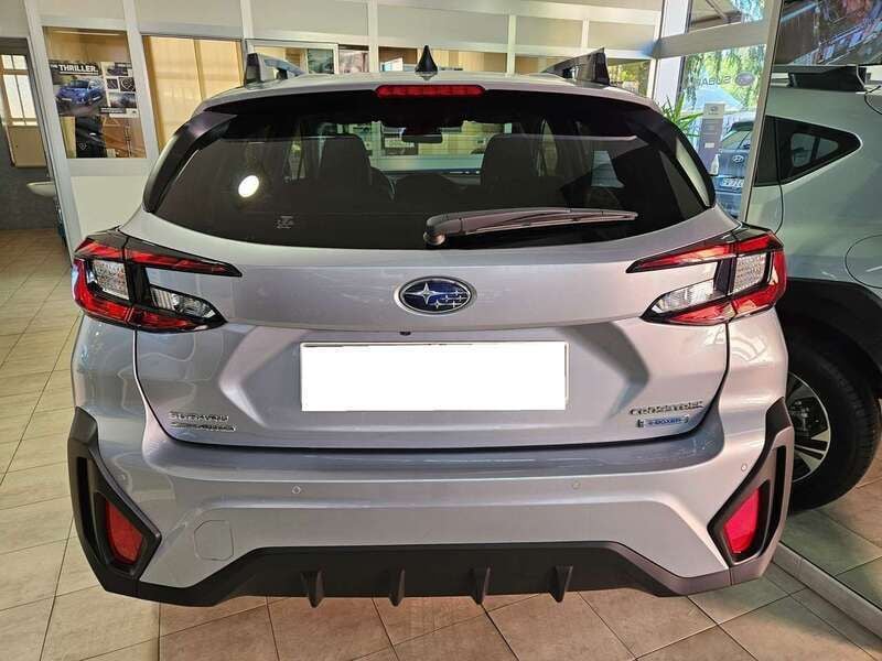 Usata Subaru Crosstrek Style 136 CV (100 kW) 2024 Grigio SUV