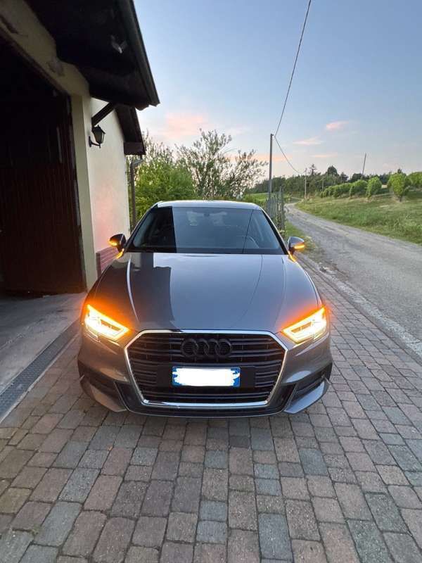 Usata 2020 Audi A3 Sportback S-Line Due volumi | 22.500 € (Ottimo prezzo) - Immagine 1/4