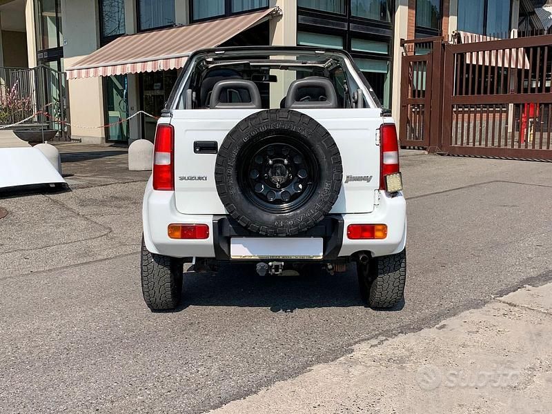 Usata Suzuki Jimny 80 CV (58 kW) 2000 Bianco SUV