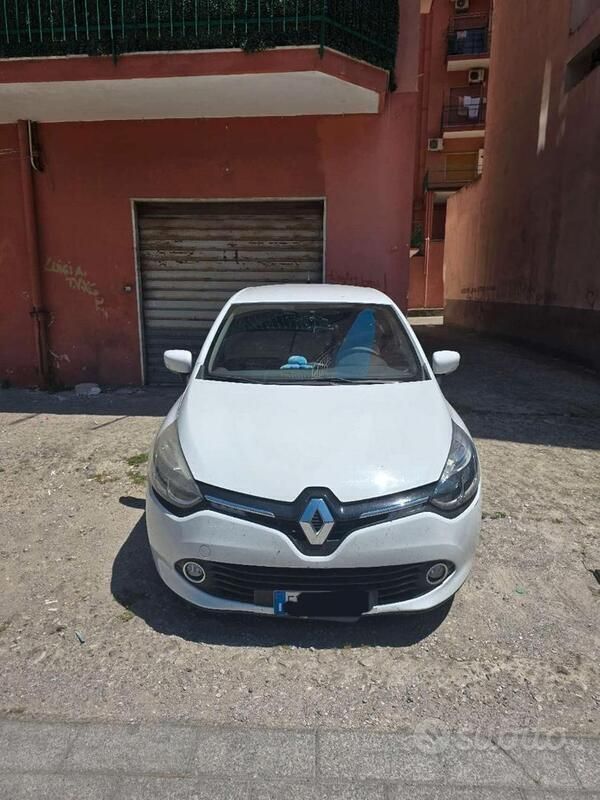 Usata Renault Clio IV Zen 75 CV (55 kW) 2016 Bianco Utilitaria