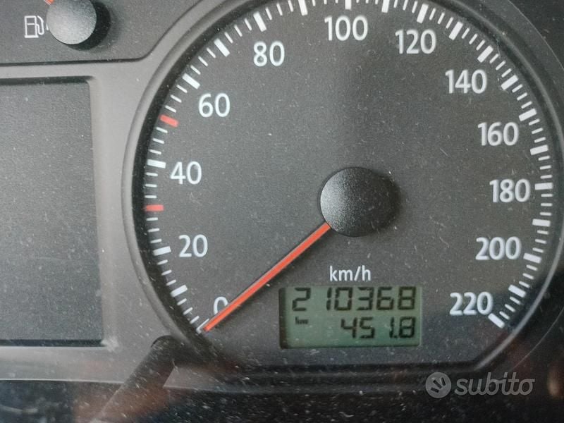 Usata VW Polo 64 CV (47 kW) 2009 Grigio Utilitaria