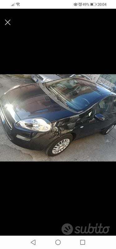 Usata Fiat Punto 77 CV (56 kW) 2015 Blu Utilitaria