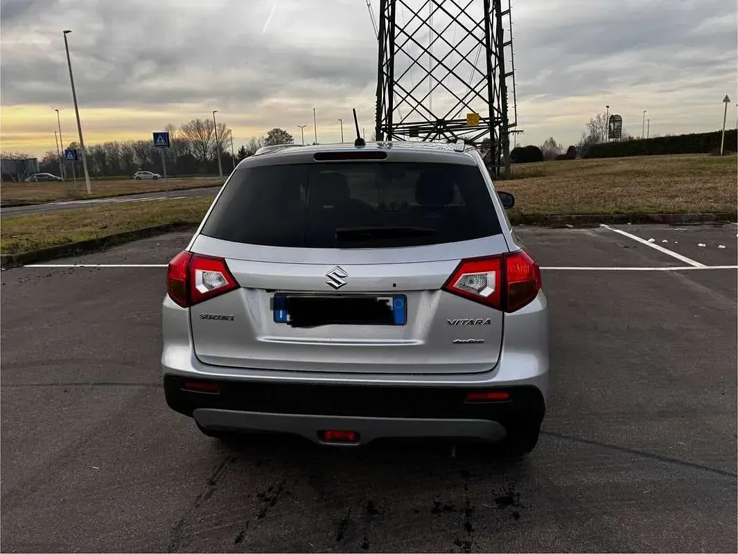 Second-hand Suzuki Vitara 120 CP (88 kW) 2015 SUV