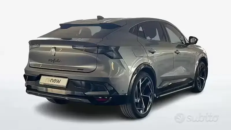 Usata Renault Rafale 300 CV (220 kW) 2025 Grigio SUV