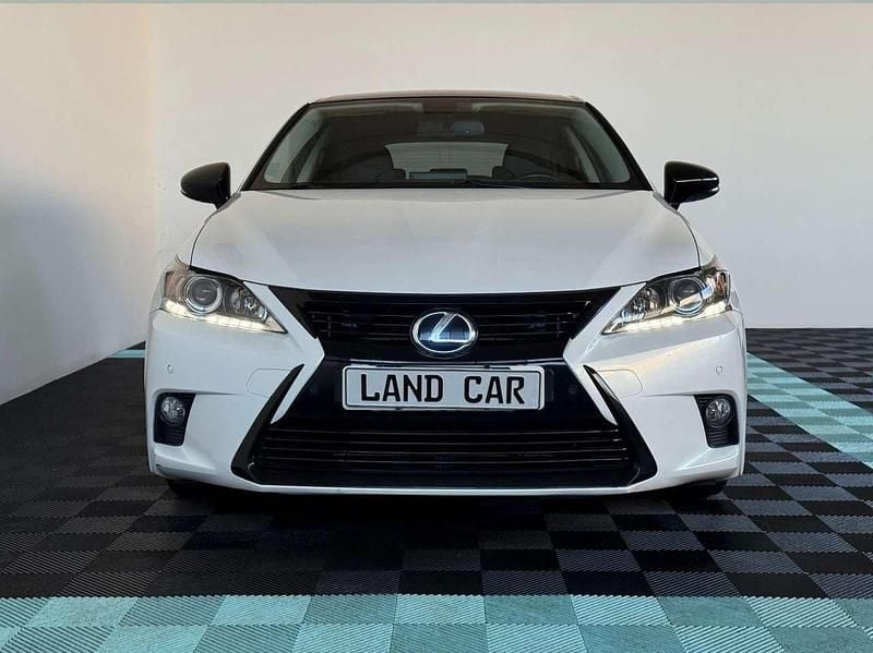Bianco Usata 2016 Lexus CT200h Berlina | 13.490 € (Buon prezzo) - Immagine 1/4