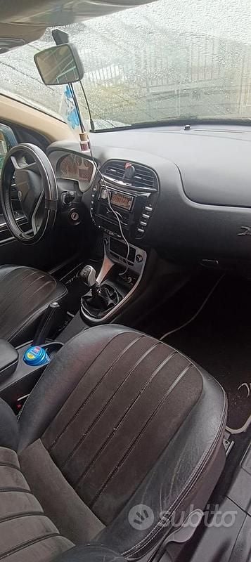 Usata Lancia Delta Gold 120 CV (88 kW) 2013 Grigio Utilitaria