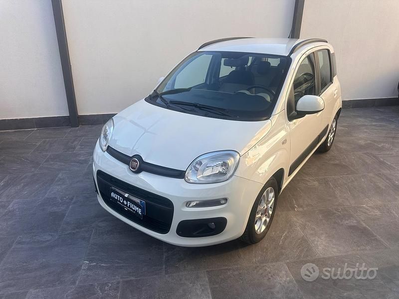 Usata Fiat Panda Lounge 69 CV (50 kW) 2014 Bianco Utilitaria