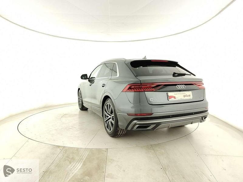 Usata Audi Q8 Sport 286 CV (210 kW) 2020 Grigio SUV