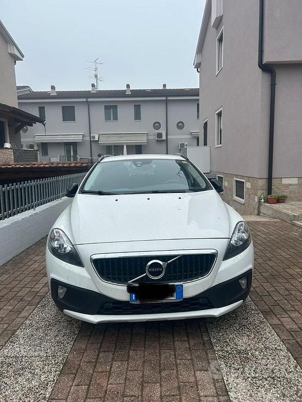 Occasion Volvo V40 CC 120 ch (88 kW) 2016 Blanc Break