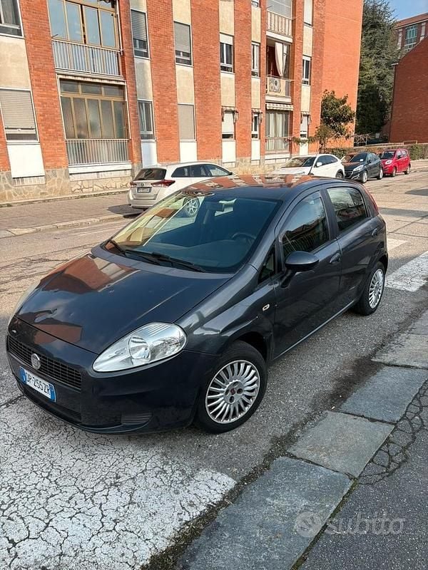 Usata Fiat Punto 65 CV (47 kW) 2008 Grigio Utilitaria