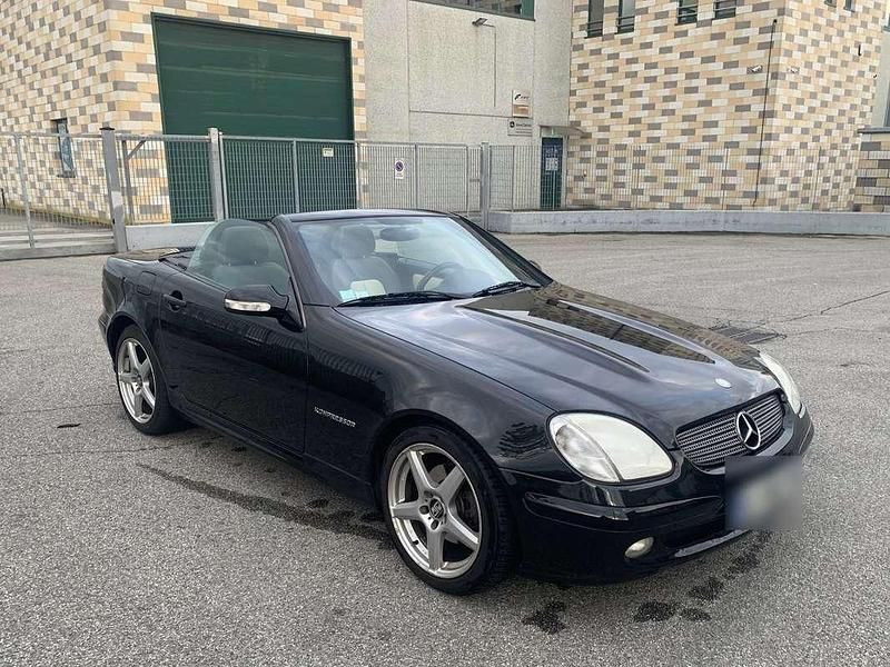 Usata Mercedes SLK200 163 CV (119 kW) 2001 Cabrio