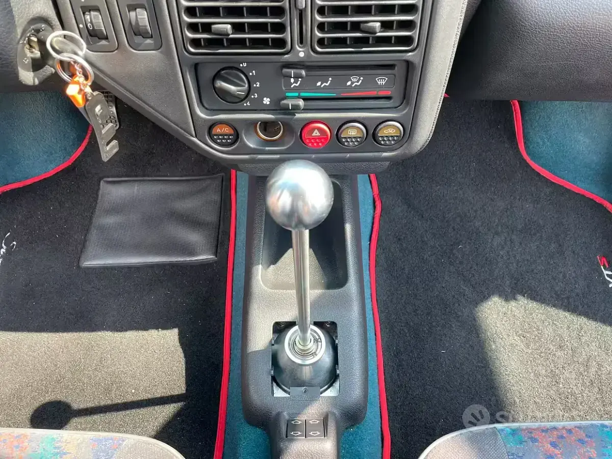Usata Peugeot 106 75 CV (55 kW) 1998 Grigio Utilitaria