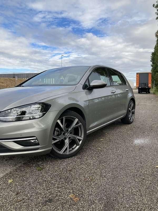 Usata VW Golf VII Highline 116 CV (85 kW) 2018 Berlina