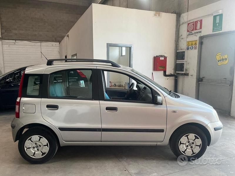 Usata Fiat Panda Dynamic 60 CV (44 kW) 2006 Grigio Utilitaria