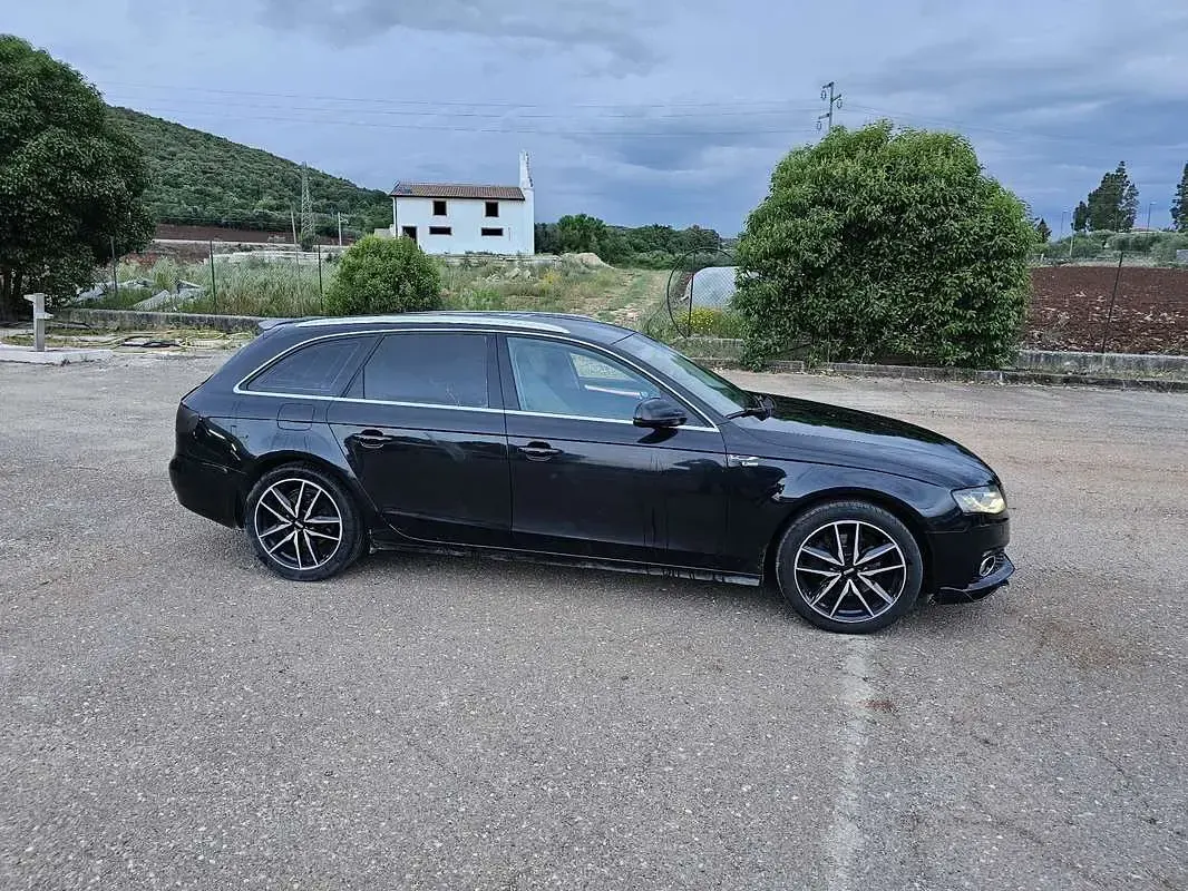Usata Audi A4 Advanced Plus 120 CV (88 kW) 2010 Nero Station wagon