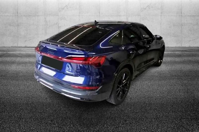 Usata Audi e-tron S-Line 230 kW (313 CV) 2022 Blu/azzurro SUV