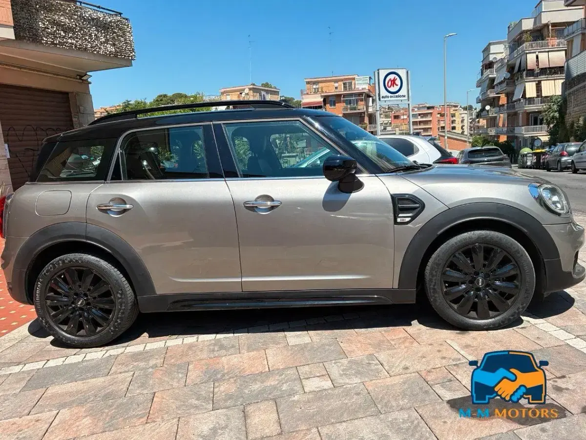 Usata Mini Countryman 150 CV (110 kW) 2020 Giallo SUV