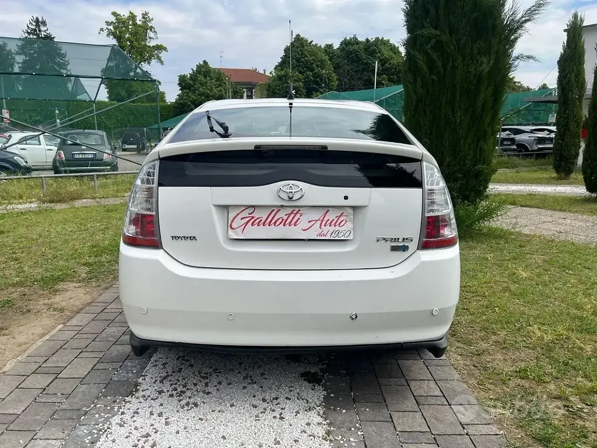 Gebraucht Toyota Prius 77 PS (56 kW) 2007 Grau Kleinwagen