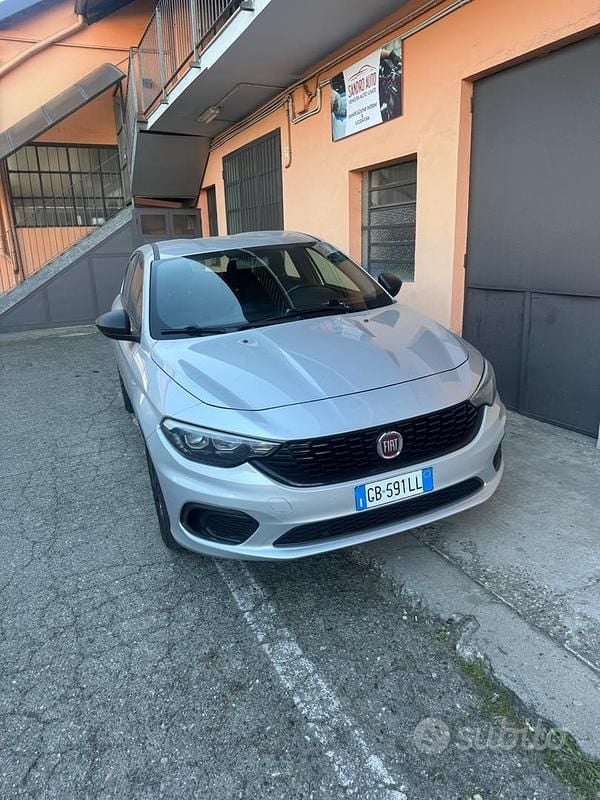 Usata Fiat Tipo Business 95 CV (69 kW) 2020 Grigio Berlina