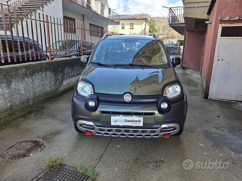 Usata Fiat Panda Cross Cross 95 CV (69 kW) 2016 Verde Utilitaria