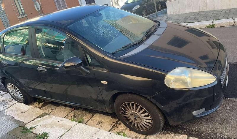 Usata Fiat Grande Punto Dynamic 90 CV (66 kW) 2007 Utilitaria