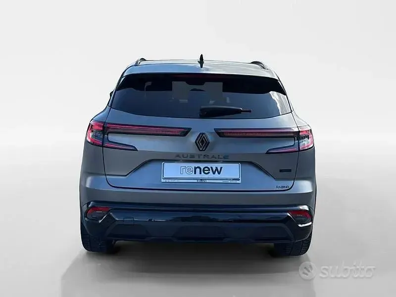 Usata Renault Austral Techno 200 CV (147 kW) 2023 Grigio SUV