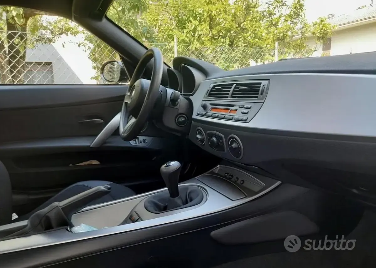 Usata BMW Z4 170 CV (125 kW) 2004 Nero Cabrio
