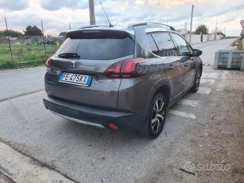 Usata Peugeot 2008 Crossway 120 CV (88 kW) 2017 Grigio SUV