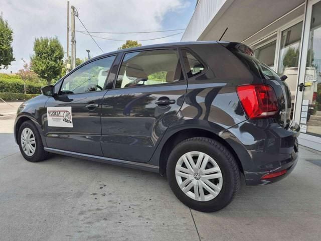 Usata VW Polo Trendline 75 CV (55 kW) 2015 Grigio Berlina