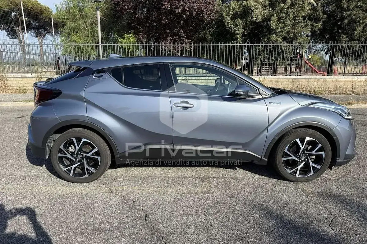 Usata Toyota C-HR Comfort 152 CV (111 kW) 2021 Blu SUV