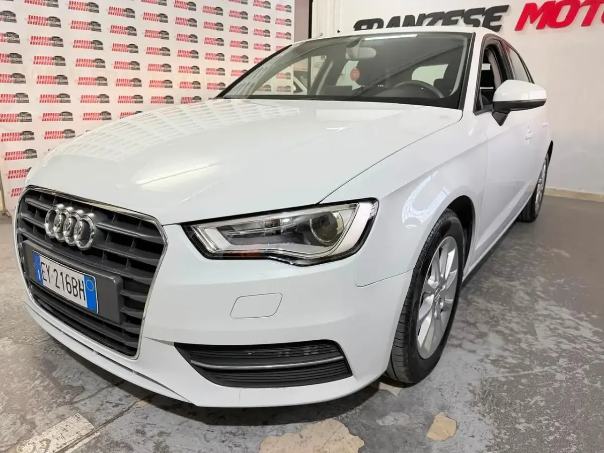 Usata Audi A3 Ambiente 110 CV (80 kW) 2014 Bianco Berlina