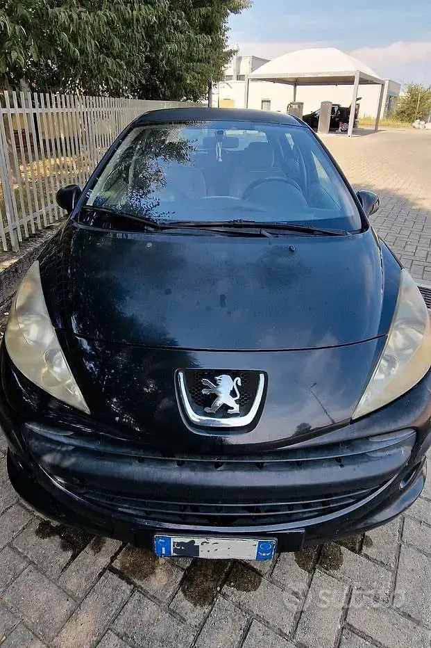 Usata Peugeot 207 70 CV (51 kW) 2007 Nero Utilitaria