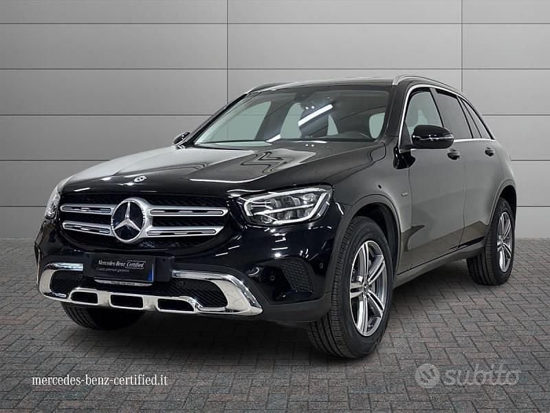 Usata Mercedes GLC300 194 CV (142 kW) 2022 Nero SUV