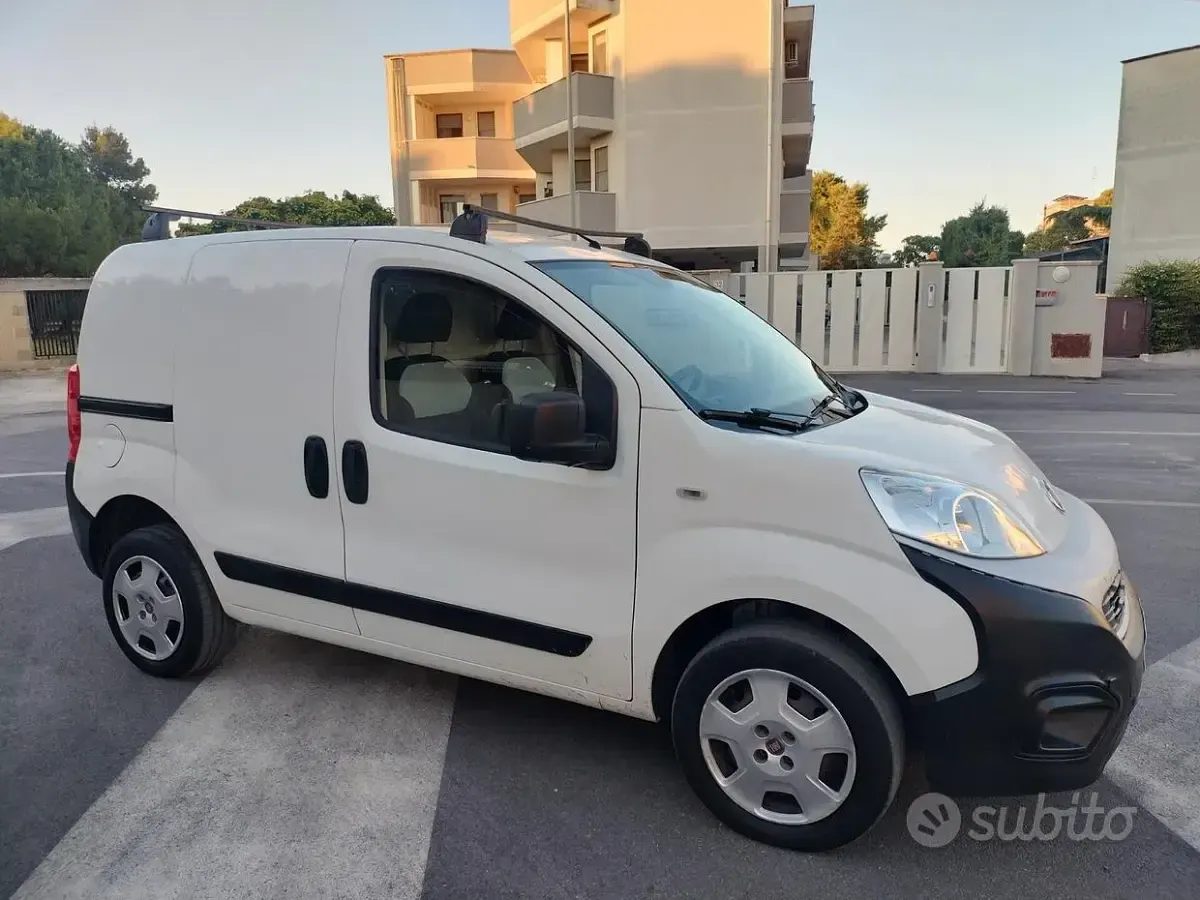 Usata Fiat Fiorino Lounge 69 CV (50 kW) 2020 Monovolume