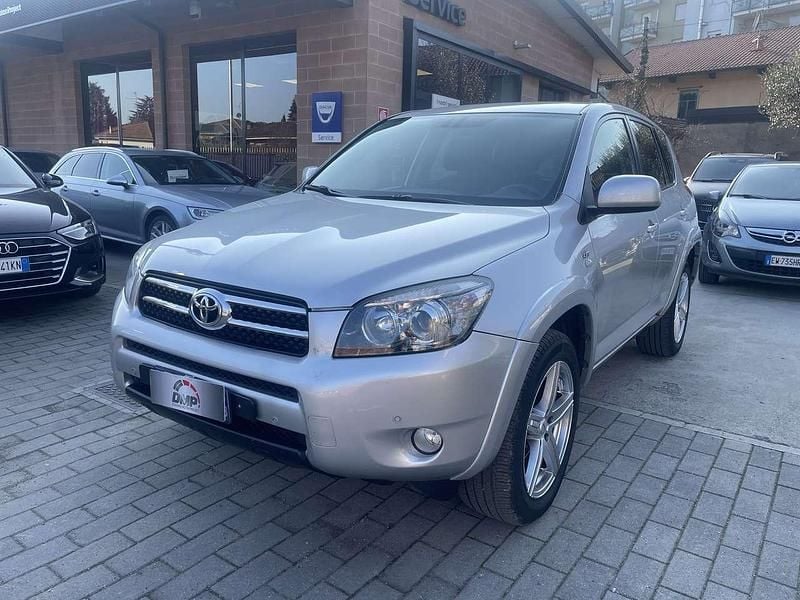 Usata Toyota RAV4 Luxury 177 CV (130 kW) 2008 Argento SUV