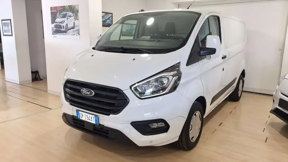 Usata Ford Transit Custom 131 CV (96 kW) 2023 Bianco Furgone