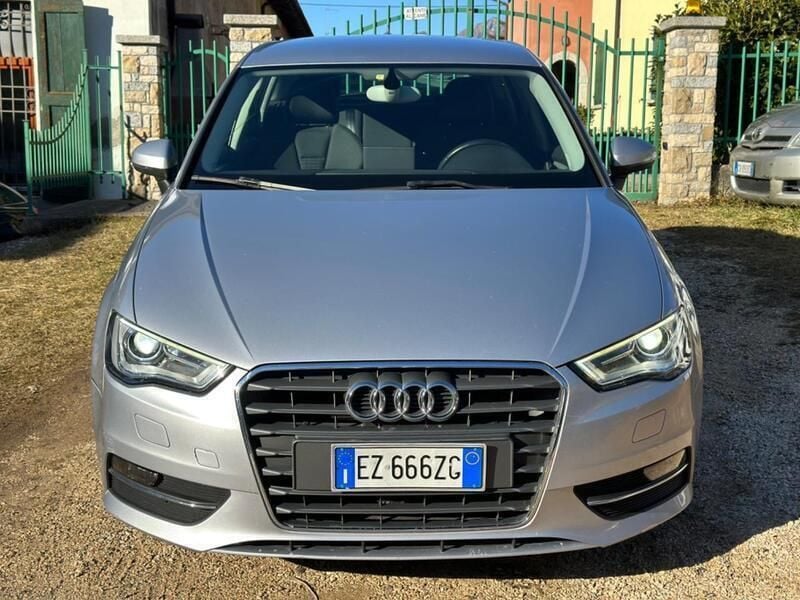 Usata Audi A3 Ambiente 110 CV (80 kW) 2015 Argento Berlina
