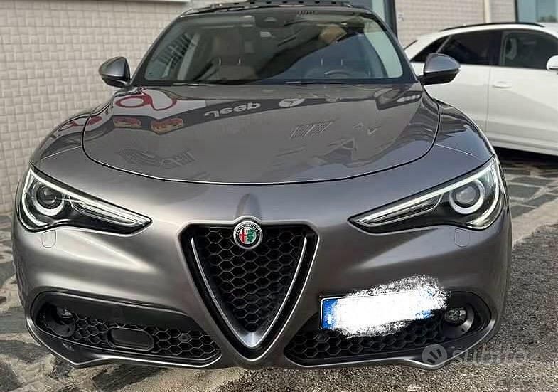 Usata Alfa Romeo Stelvio 200 CV (147 kW) 2018 Grigio SUV