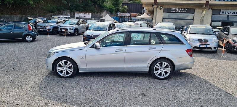 Usata Mercedes C220 170 CV (125 kW) 2010 Grigio Station wagon